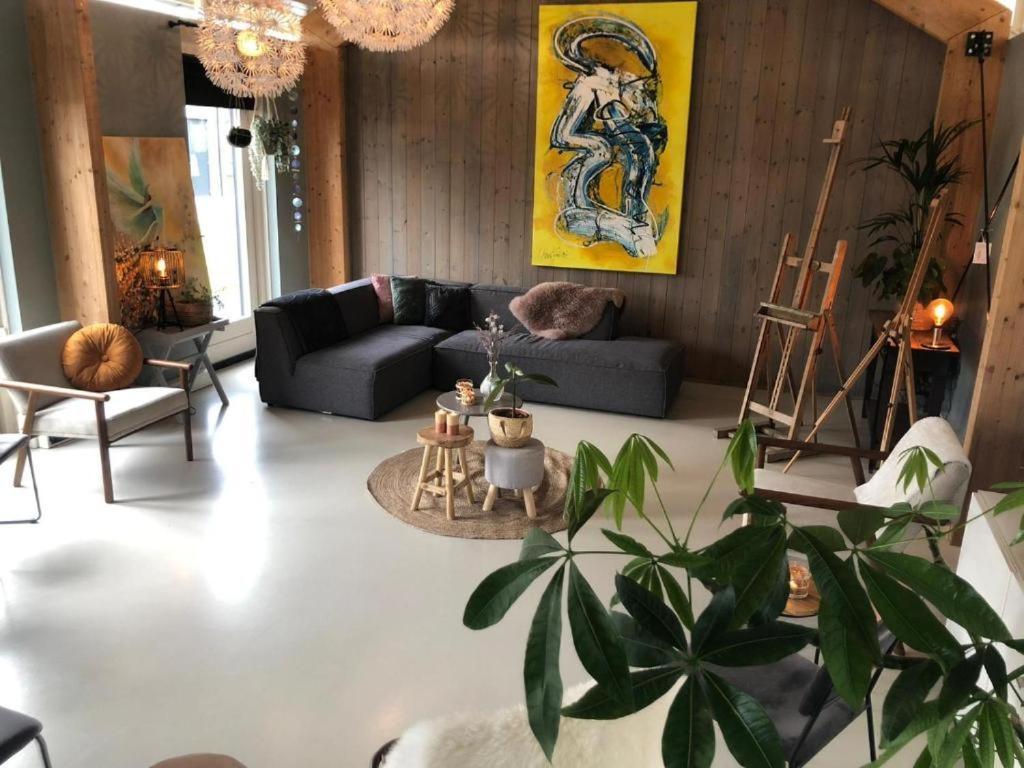 Vila Rusttheater, Genieten Van Rust En Ruimte Reutum Exteriér fotografie